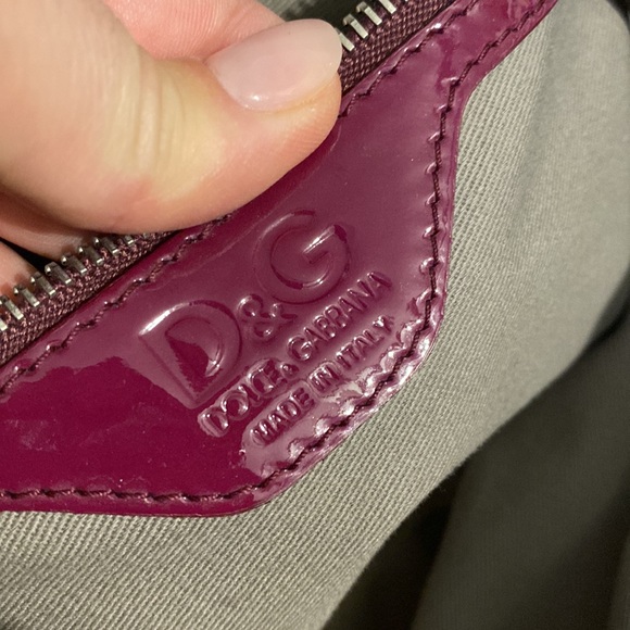 Dolce&gabbana patent leather Lily stripe bag. Cherry color egg yolk stripe. - Picture 10 of 16